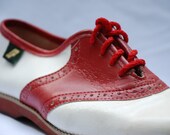 Vintage Womens Red Saddle Shoes size us 8.5 - furhatguild