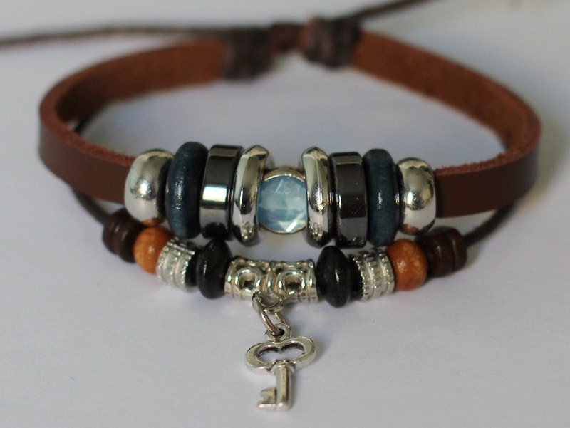 048 Handmade brown leather bracelet Metal ring and love key Birthday gift Charm bracelet Women jewelry