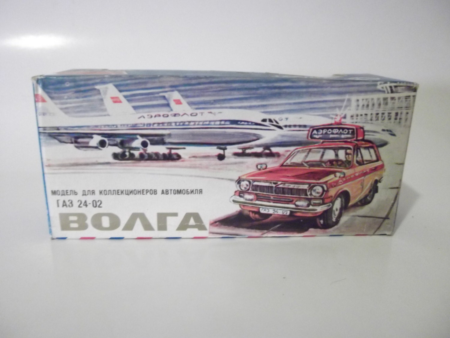 Soviet GAZ Volga Aeroflot Airport Car made in USSR 1:43 scale