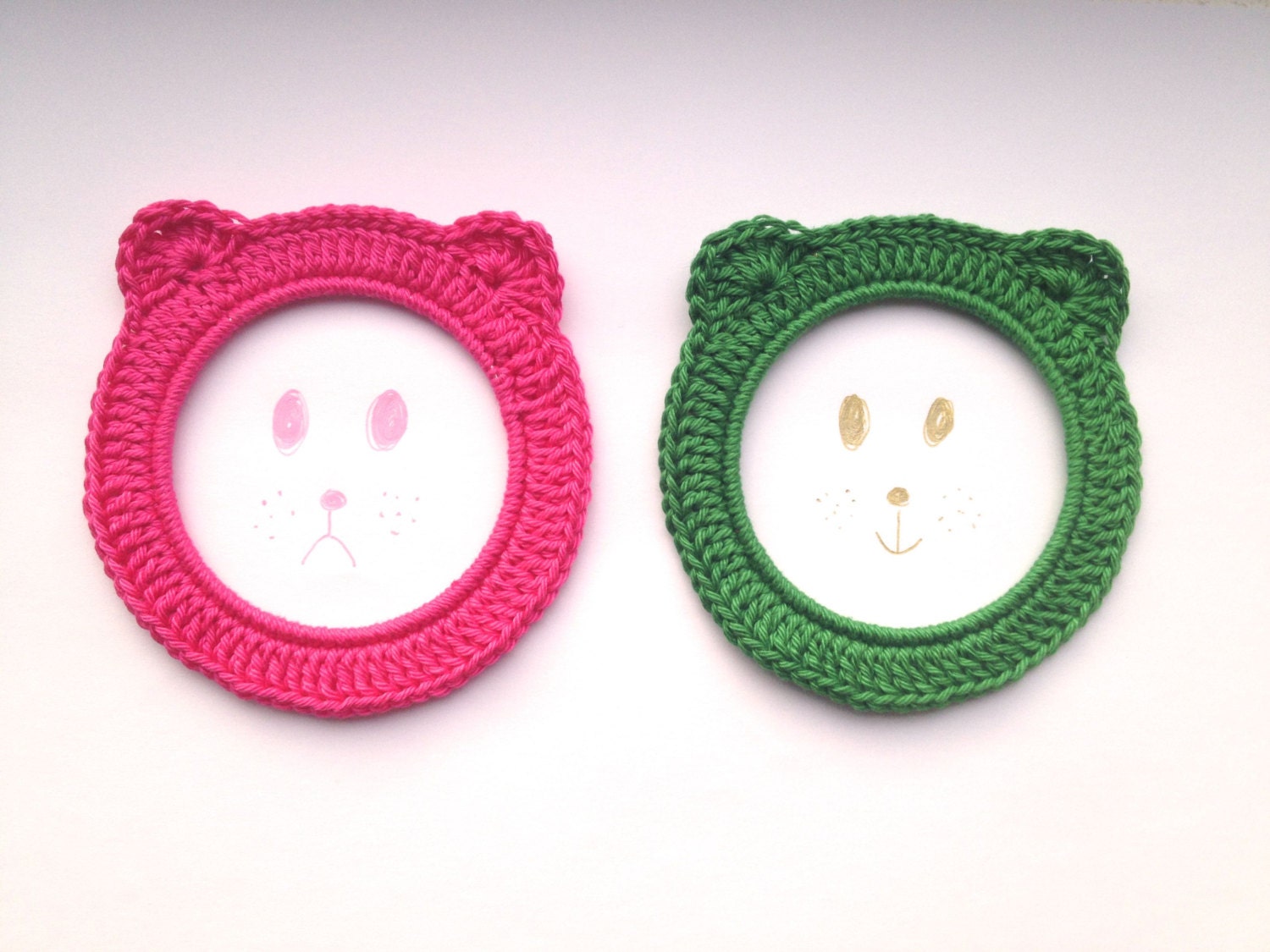 Crochet photo frame with ears.