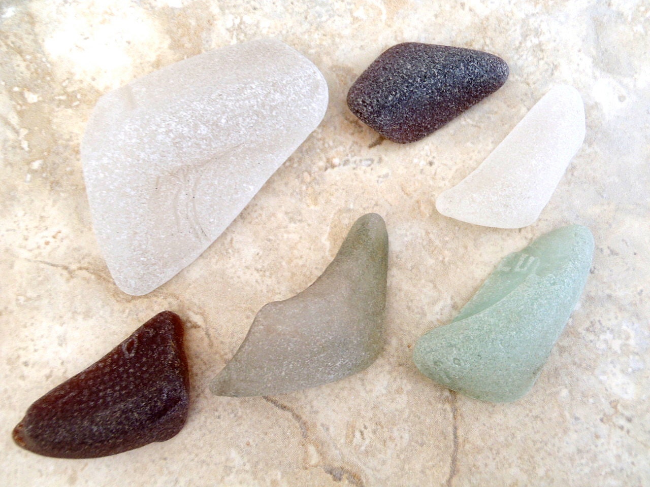 Lot of Thick Genuine Tumbled Sea Glass Bottle Bottoms In Shades of White, Green and Brown (SG29)
