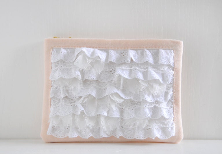 Ruffle Lace Clutch - white lace