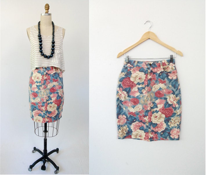 Vintage 90's floral high waisted denim skirt / Urban Outfitters pastel pencil skirt / S small