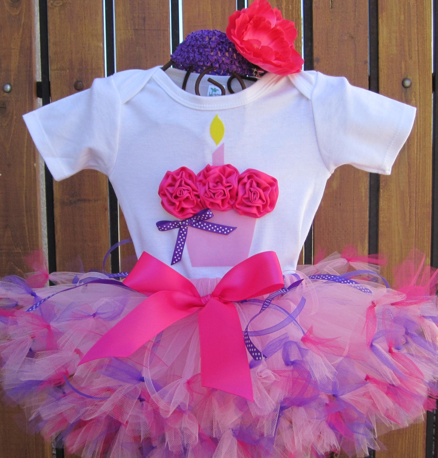 BIRTHDAY DIVA - 3D Cupcake 1st Birthday Set Includes Petti Tutu 3D Cupcake Onesie w/Free Matching Flower - 1st 2nd 3rd 4th 5th bday
