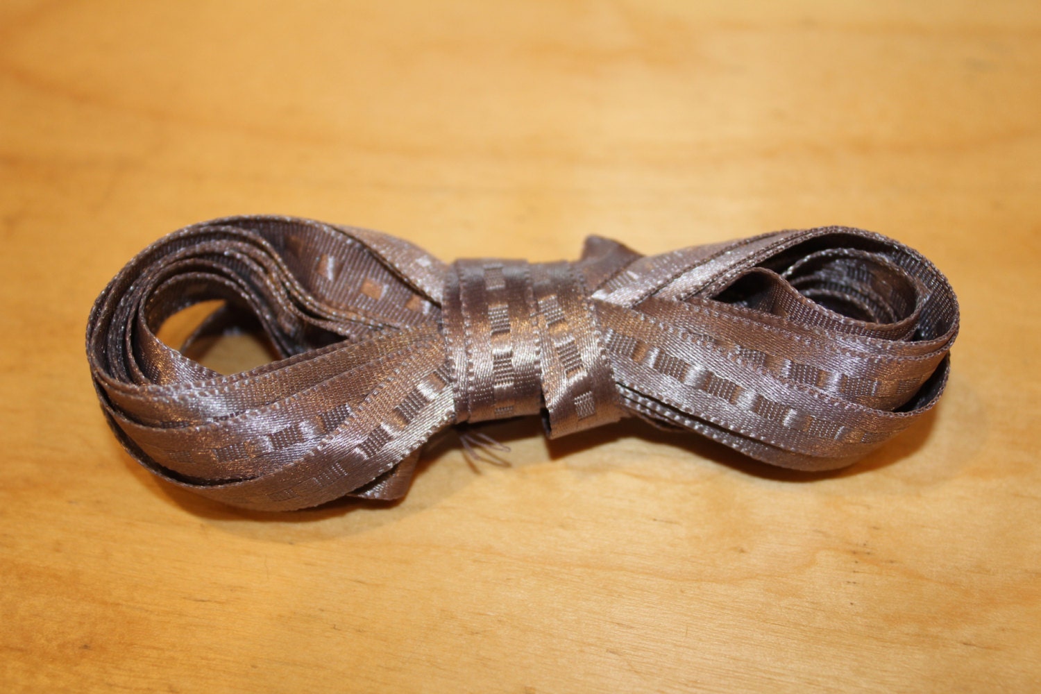 Mauve/ Musk purple ribbon