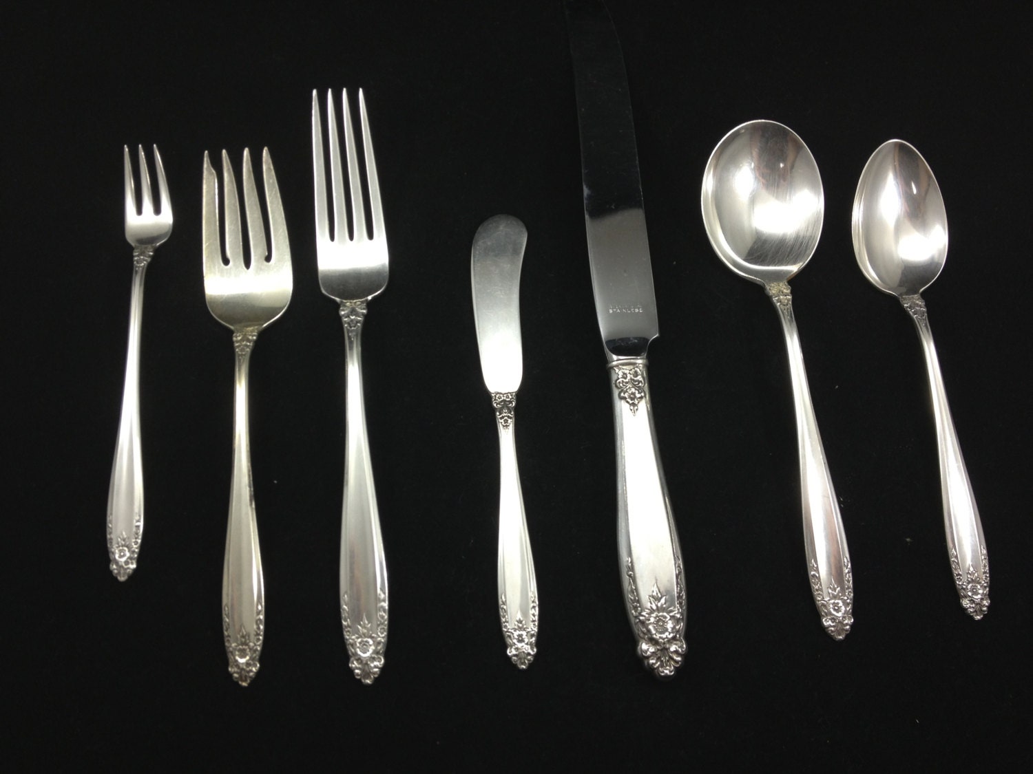Beautiful Antique International Sterling Silver (100) Piece Prelude Design Silverware Set