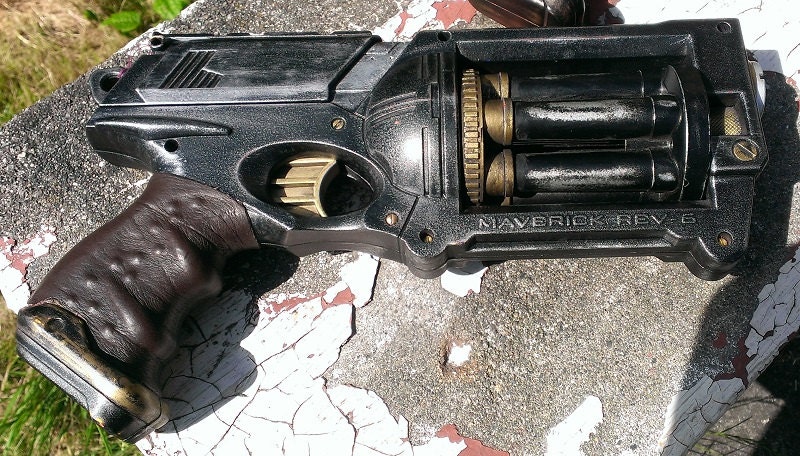 Nerf Maverick Custom Steel Service Pistol