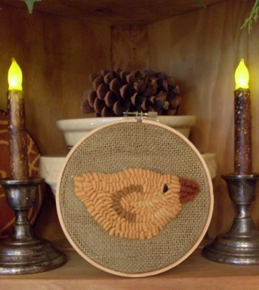 PrimiTive Folkart HooKed Rug BabyChick Hoop Art Wall hanging  Beaconhillcollectibles