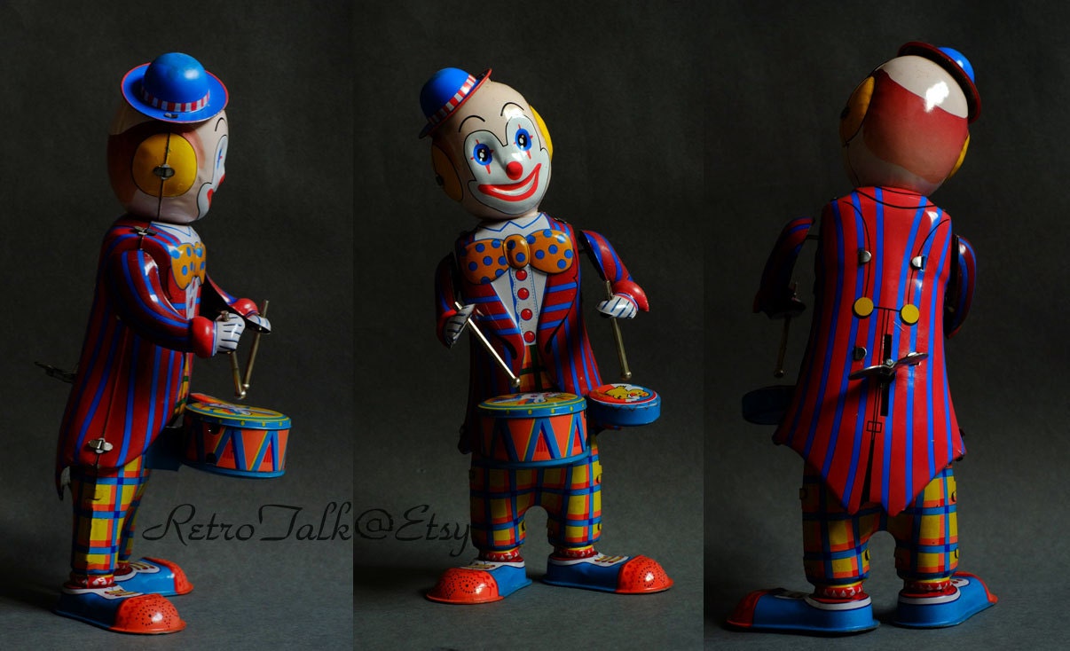 Wind up tin toy playing drum clown wonderful toy collectible NOT suitable for children.