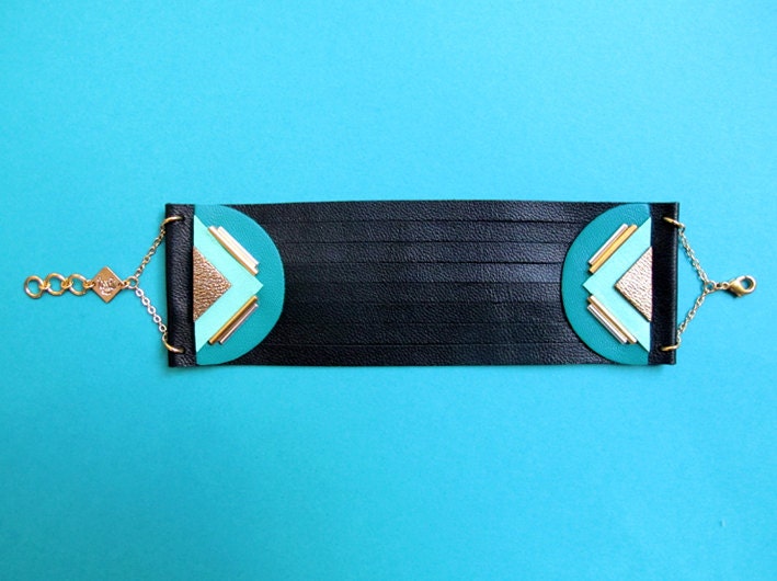 Hawara bracelet black, graphic cuff, triangles and embroided beads