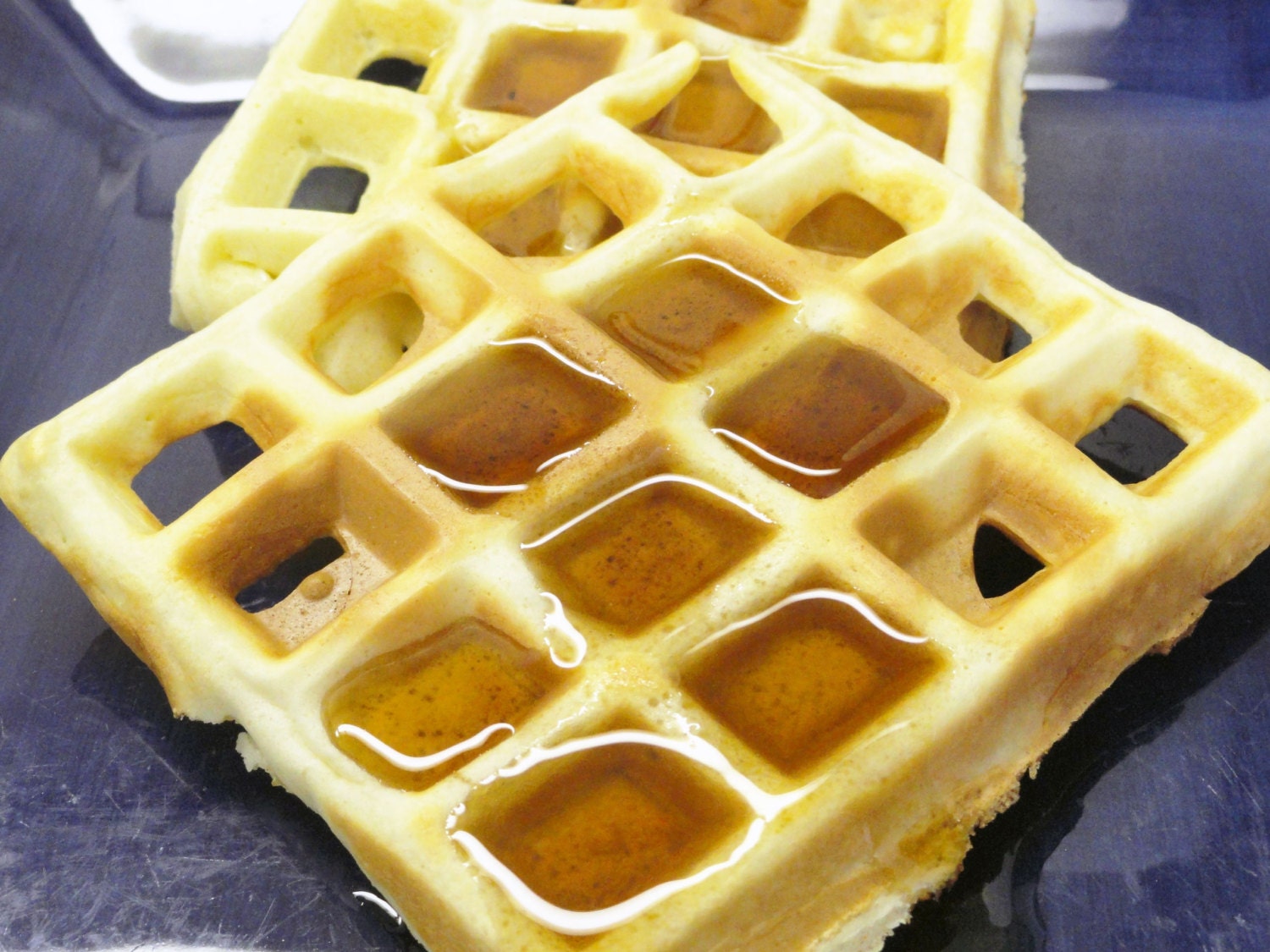 Waffle recipe - best waffles - waffle batter recipe - pancake recipe - maple syrup recipe - American breakfast - homemade food
