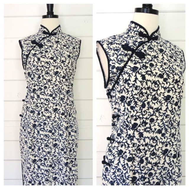 VTG Cheongsam Blue china floral toile dress- Size S/M