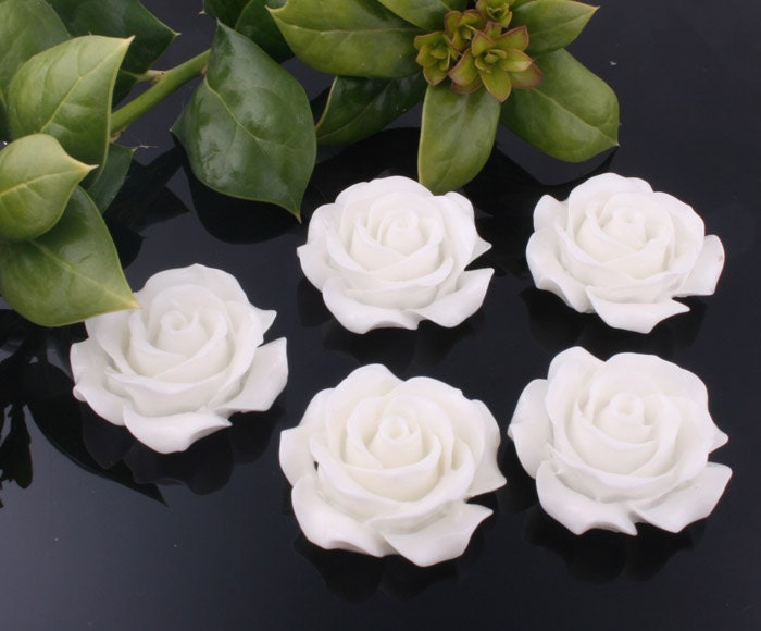 4pcs-30mm Large Detaied Leaves Rose Resin Cabochons -White(J106F)