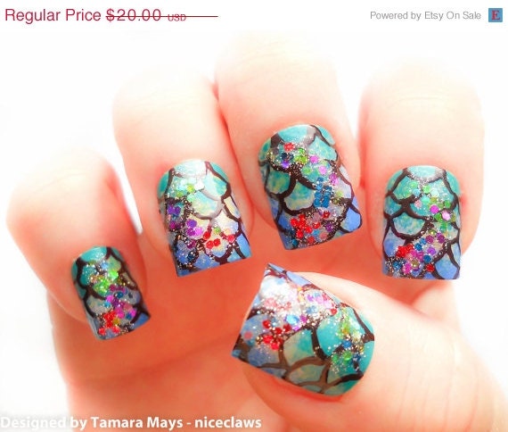 SALE Fish Scales Mermaid Fake Nails