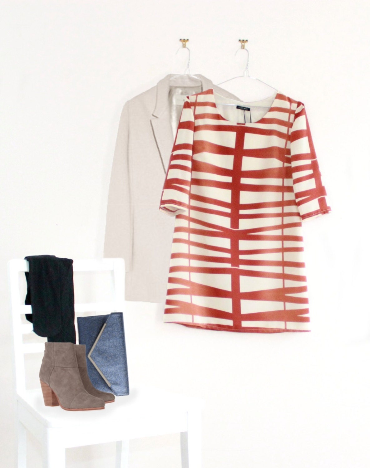 PETITES - XS. or S. Cream and Brown Stripe Shift Dress with Sleeves