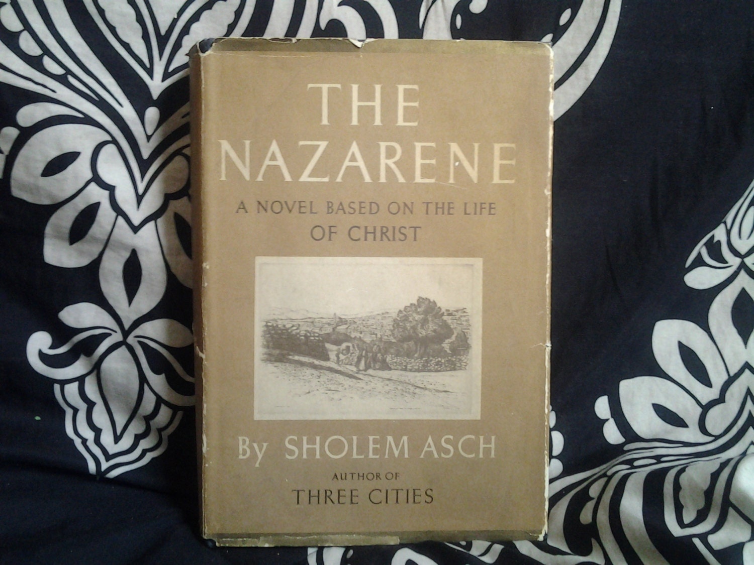 First Edition. The Nazarene by Sholem Asch.  Rare 1939 hardcover edition.