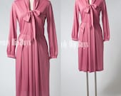 Vintage 60s 70s Mad Men Mauve Pink Bow Tie Secretary Dress - M/L