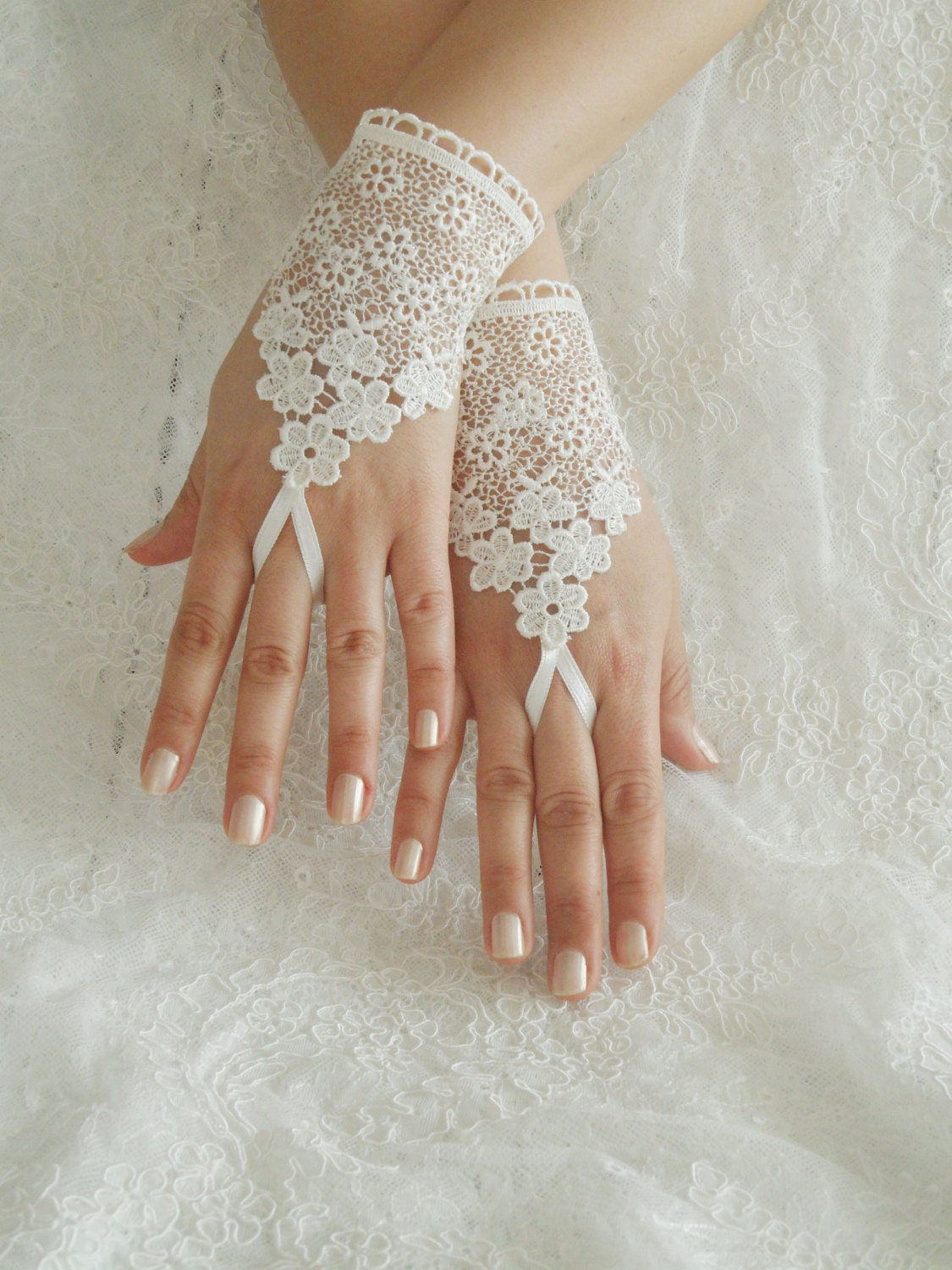 Wedding Gloves Ivory Lace Gloves Fingerless By Weddinggloves 3636