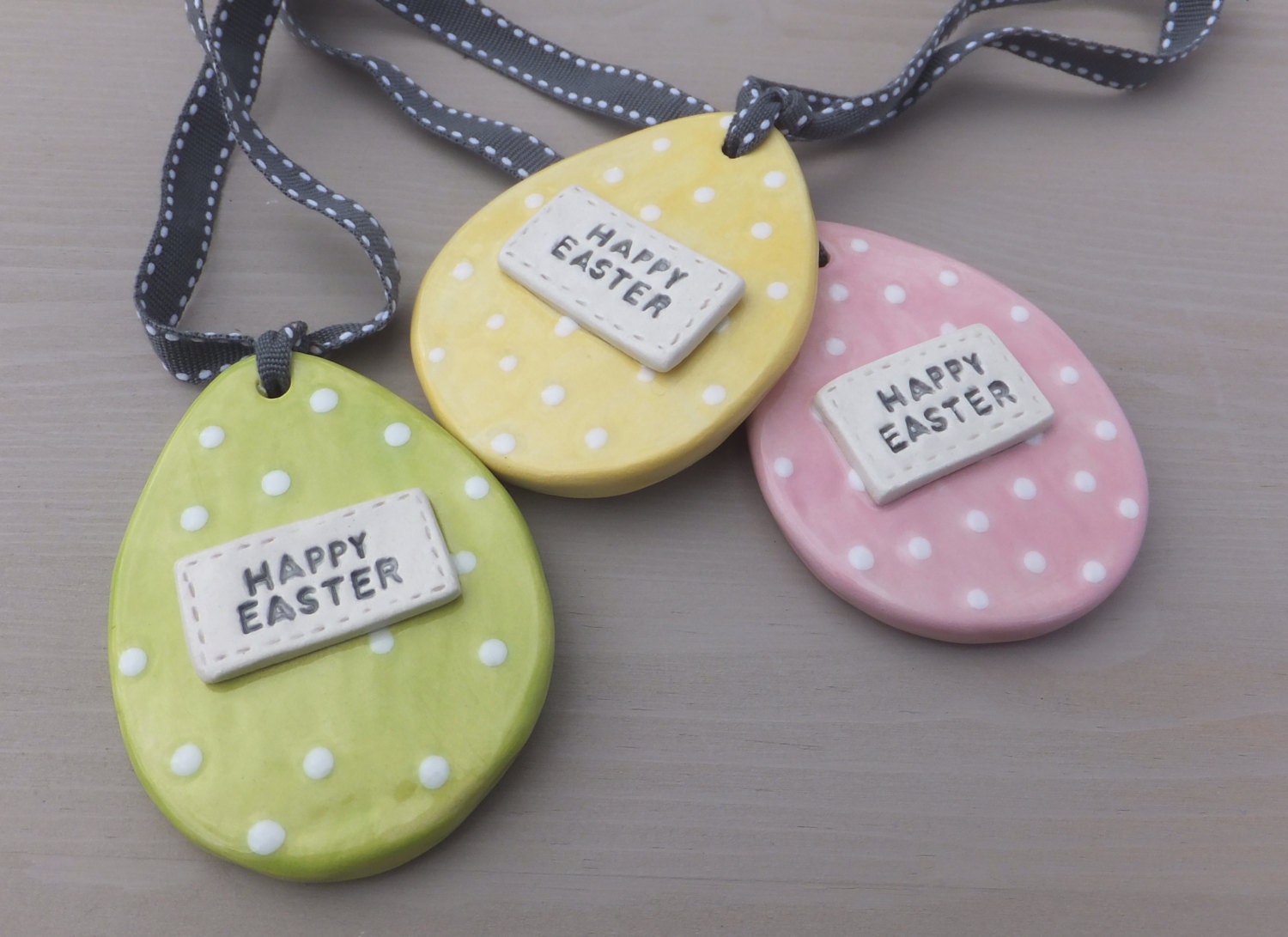 Easter egg decoration spotty ceramic Easter egg ornament Happy Easter polka dot
