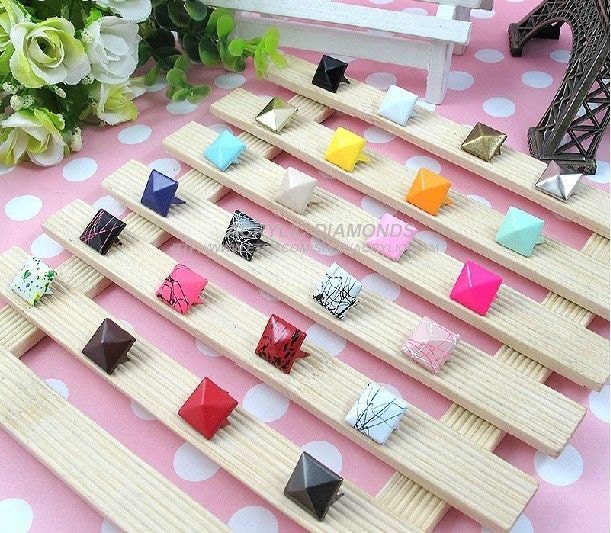 100pcs 12mm Multicolour Pyramid Rivet Stud For Cell Phone Case Or Punk DIY Finding Accessories,24 Color Options