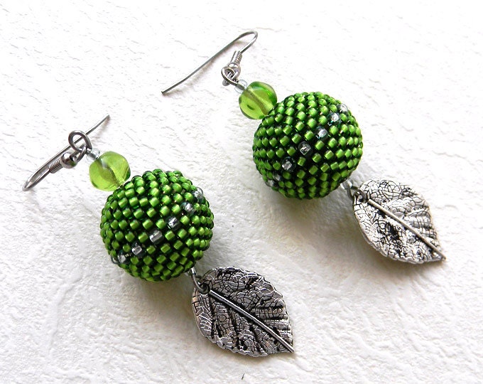 Green  Seed Bead Earrings with metallic leaves - beaded jewelry, beaded bead earrings, spring mood