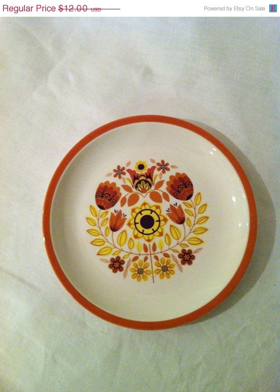 On Sale Vintage retro folk style 1970s dinner plate  brown yellow fall Taylorton