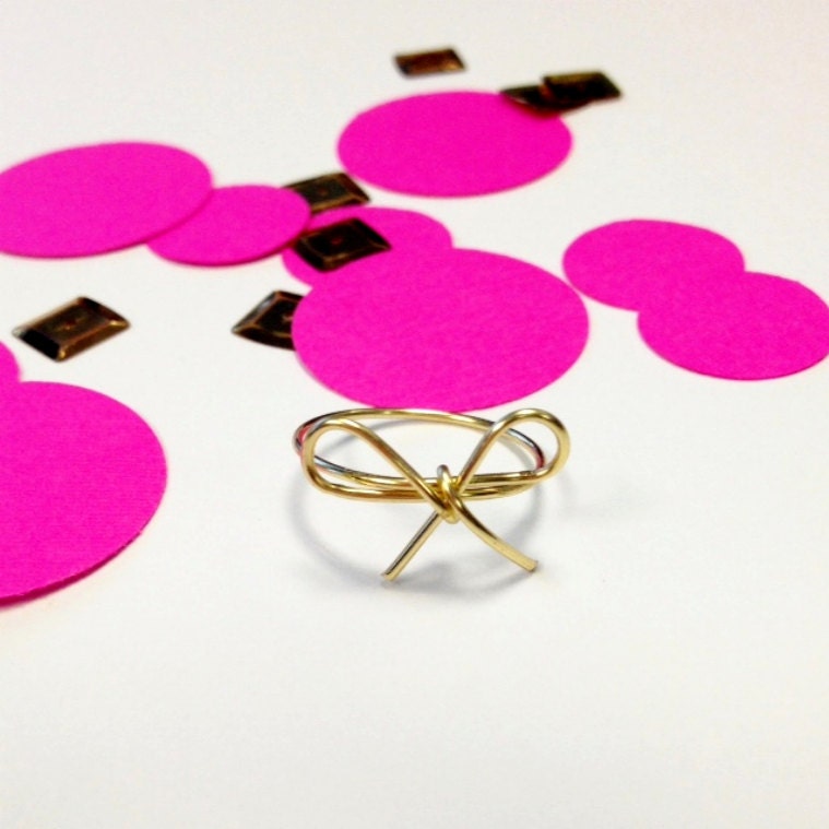 Gold Bow Ring
