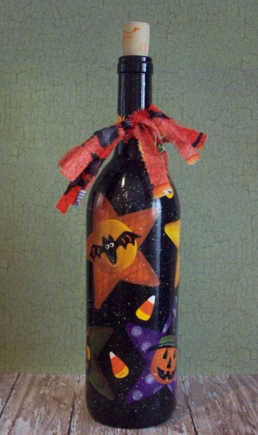 Hand Painted Halloween Wine Bottle...Halloween Decor...Fall Decor...Holiday Decor...Pumpkin...Owl...Cat...Bat