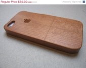 ON SALE Iphone 5 case - wooden cases bamboo, cherry and walnut wood - Apple logo