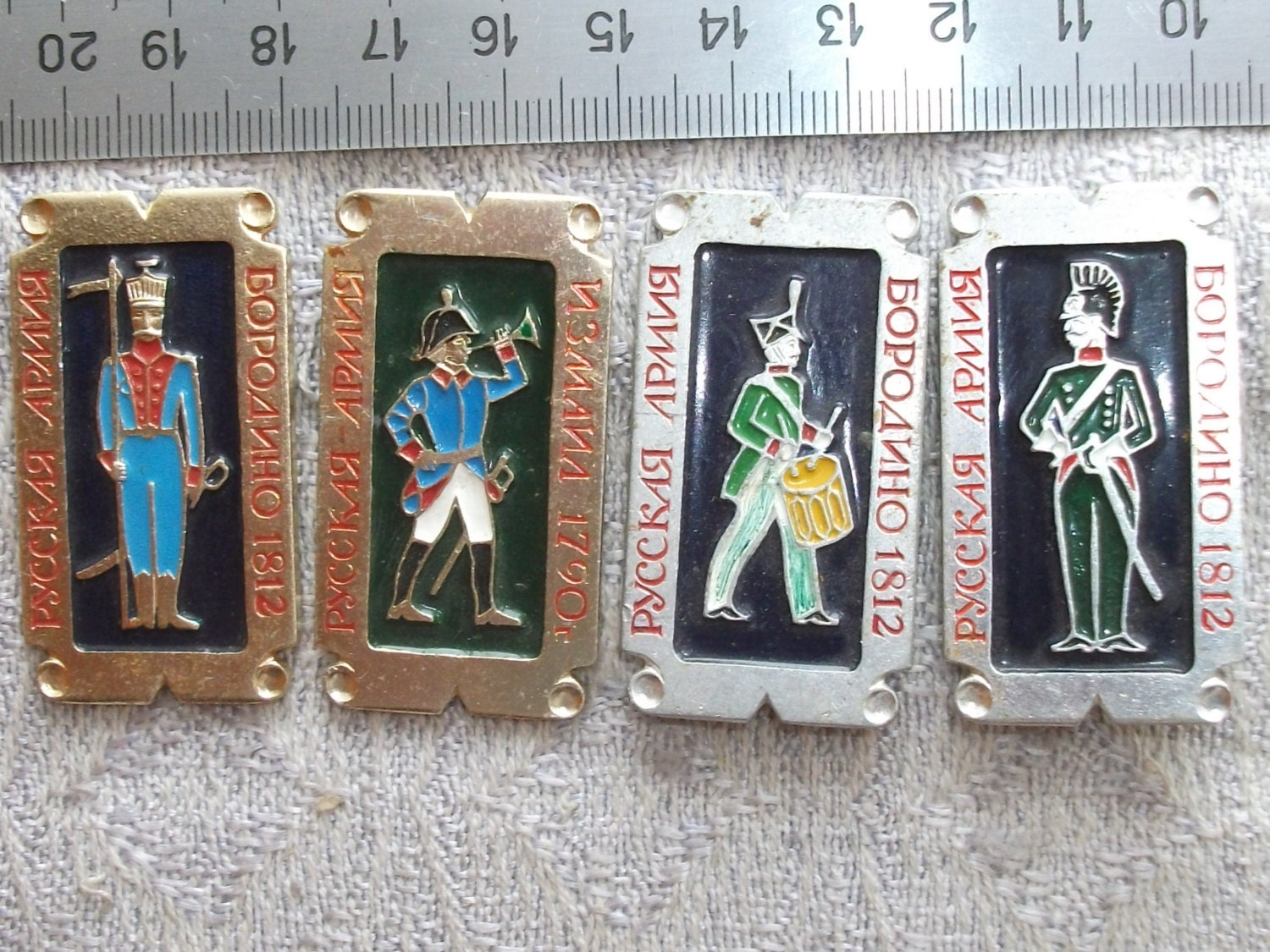 Vintage. Pin set of 4 pieces. Series Russian Army. Soldiers. Uniform . Made in Ussr . Badge  Soviet Unin.