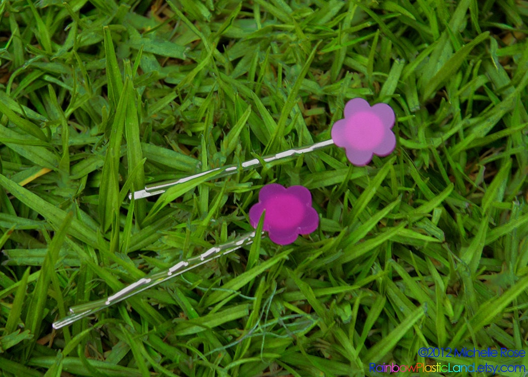 Purple Flower Hairpins - Daisy Hairpin Set - Bobby Pins - Mod Hair Clips - Handmade Hair Pins - Plastic Laser Cut Hair Accessories