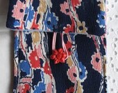 Recycled vintage fabric purse pouch wallet 1940s floral rayon crepe business card holder blue pink red