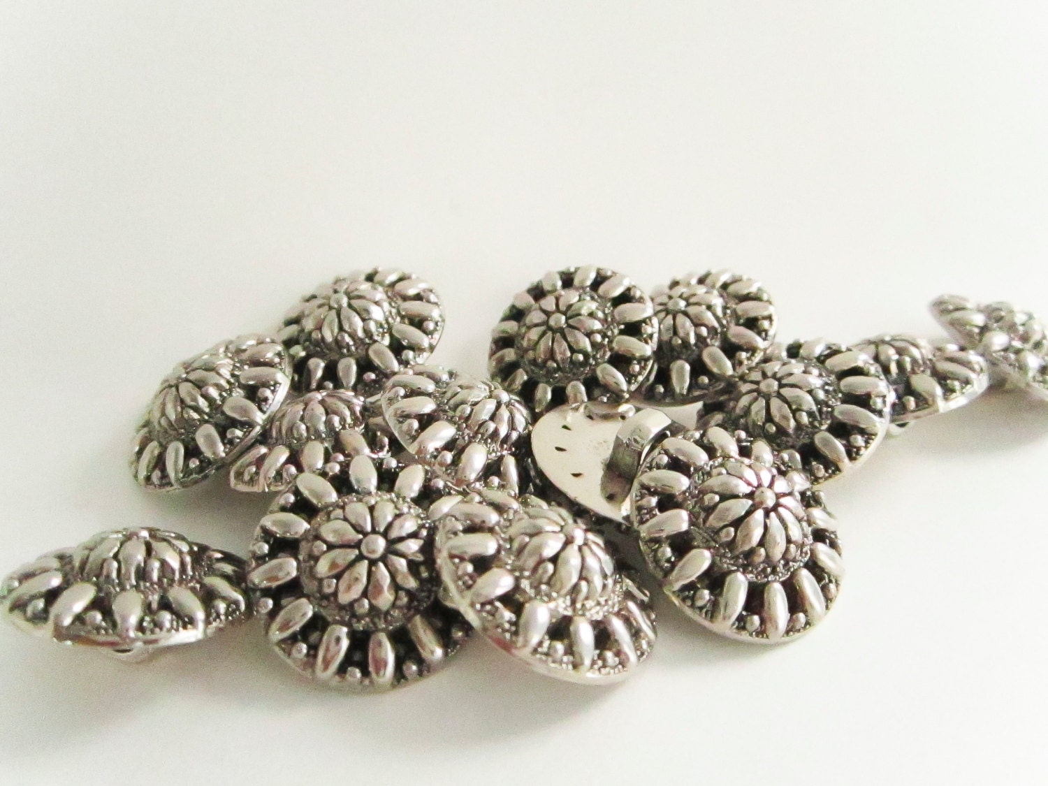 Vintage Silver Sunflower Buttons, Vintage Buttons, Large Plastic Buttons,  Shank backing, Fashion, floral, button jewelry, sewing buttons