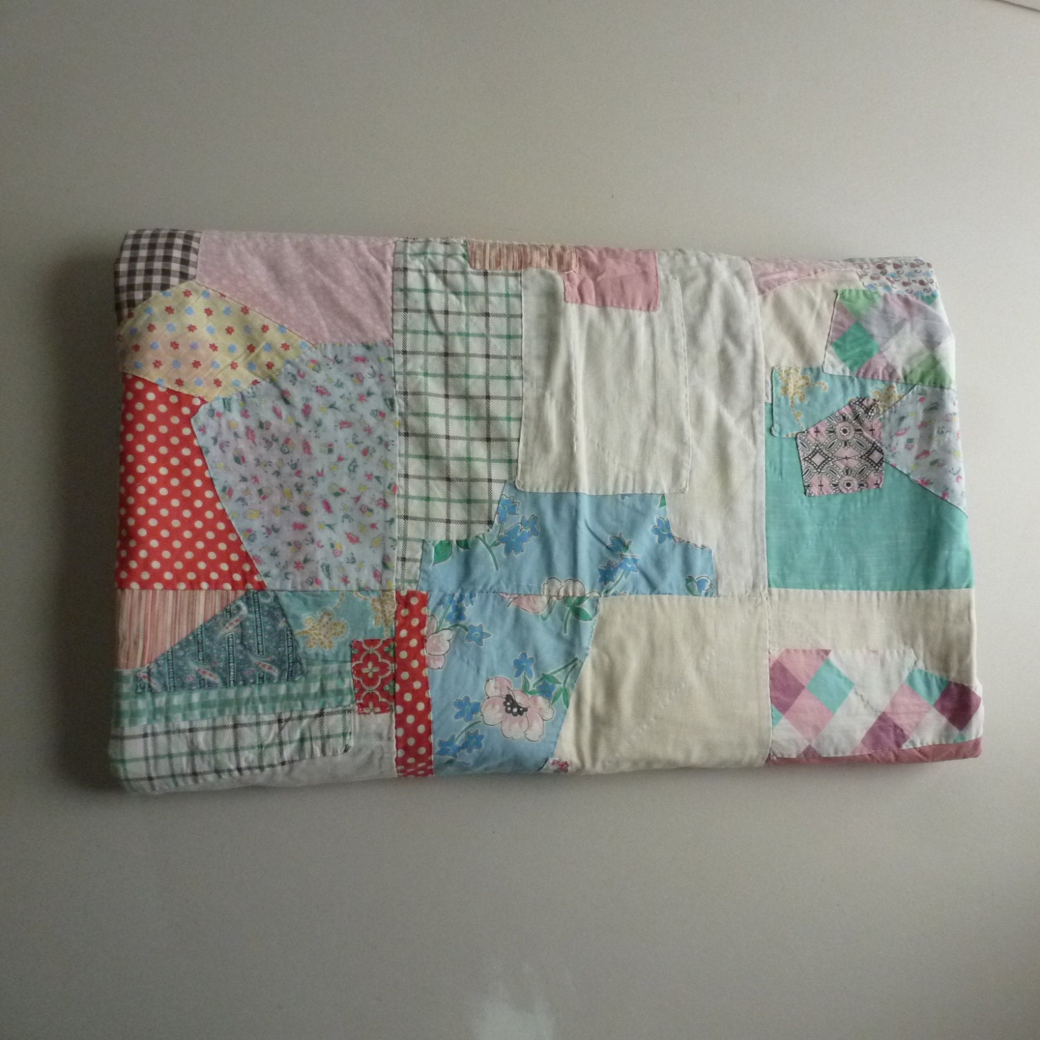 Vintage Handmade 1930's Patchwork Feedsack Quilt - 30s Handsewn Feedsack Quilt