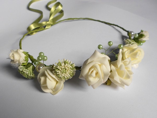 Floral Hair Wreath / Ivory and Green Flower Crown / Headband of Blooms / Handmade Summer Hair Accessory for Women