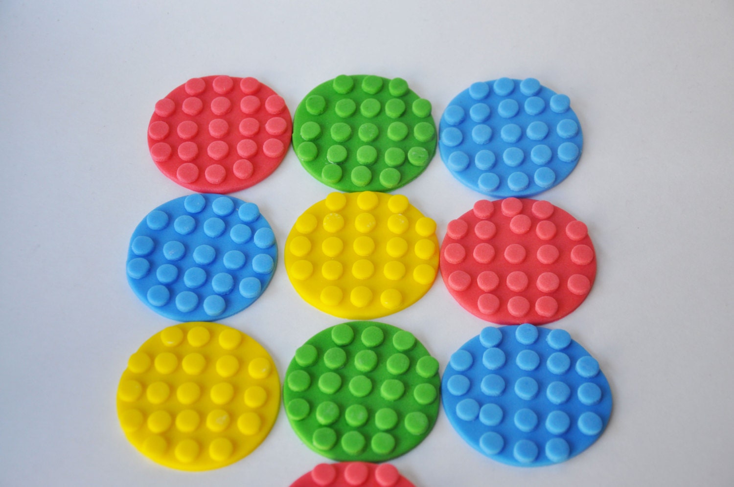 12 EDIBLE cupcake toppers-building blocks- made of fondant and gumpaste for kids themed parties Il_170x135