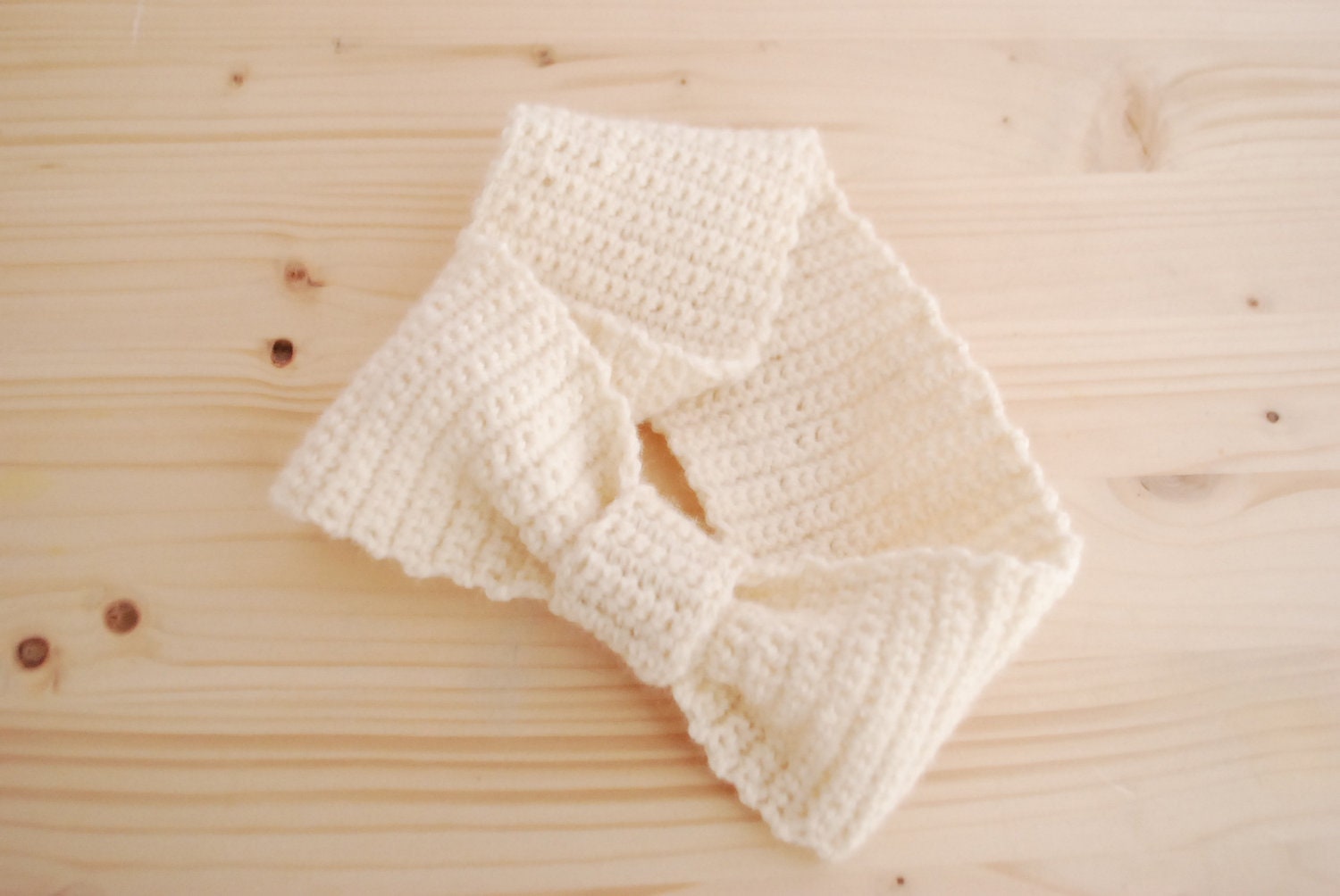 Crocheted Ivory Bow Headband Ear warmer Fashion Accessories