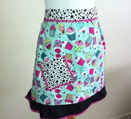 Retro Apron Vintage Cupcake Baking Cooking Kitchen Cute RickRack