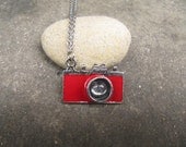 Vintage Camera Pendant Necklace, Camera Necklace, Photography Necklace, Photographer Necklace, Photography Jewelry, Photographer Gift