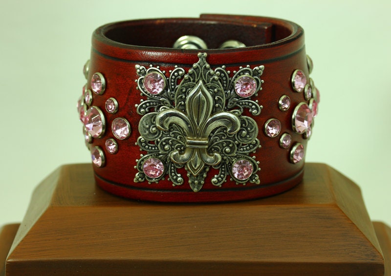 Vintage Rose, Fleur De Lis Diva, Brown, Cuff, Leather