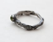sterling silver primitive fairy ring oxidized with peridot size 6.50
