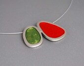 Love Couple Bright Pendant Vivid Enamel Colors Resin Coat Red Green Poppy Field Inspired Spring Fashion Necklace Minimal Chic Gift for Her