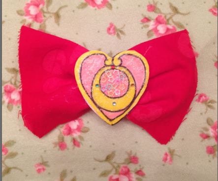 sailor moon heart pin