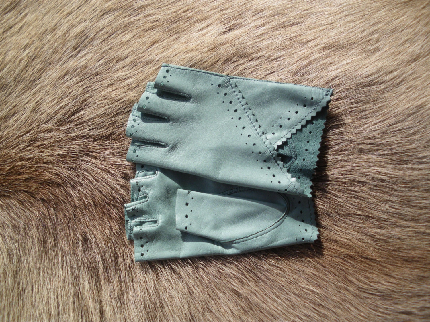High quality leather gloves
