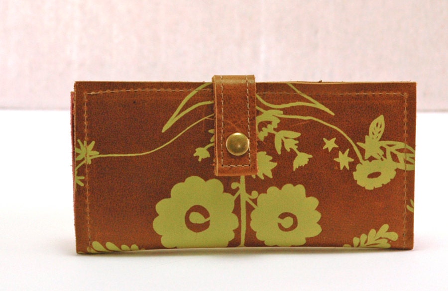 Brown Leather Wallet with Dala Print in Yellow