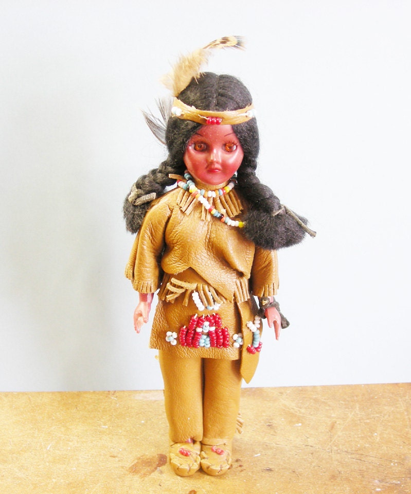 Vintage Native American Dolls 59