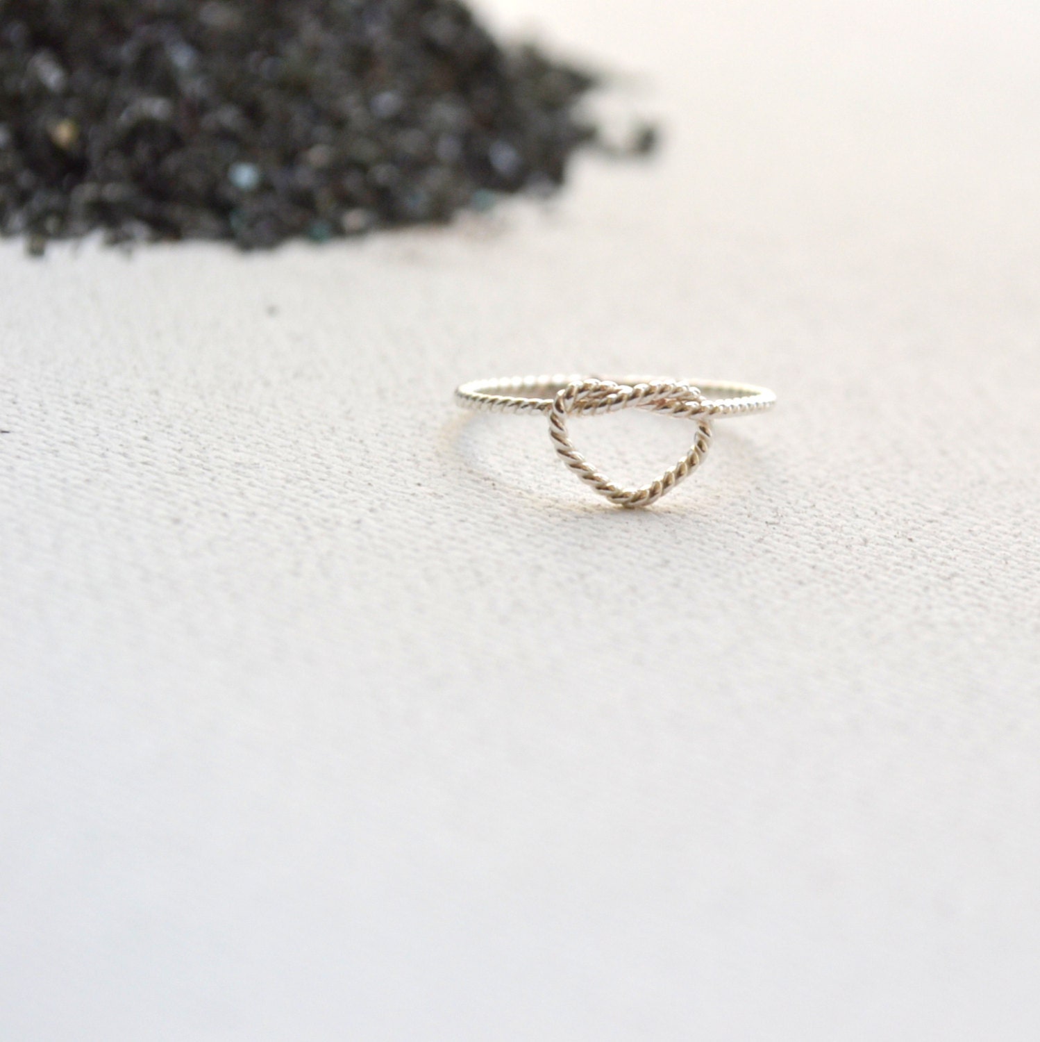 Don't promise me anything / Infinity heart twisted  ring