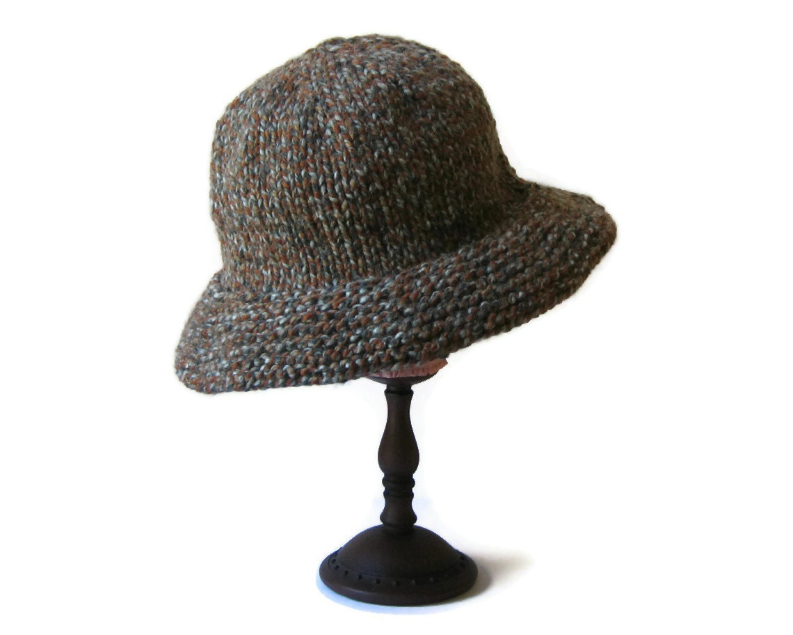 Cloche Hat Knitted in Tweed Gray and Brown Blend Wool
