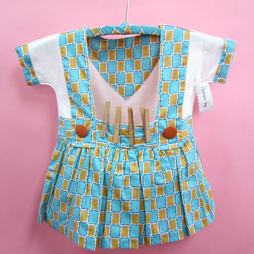 Clothes Pin laundry bag, vintage Gold, Aqua cotton print