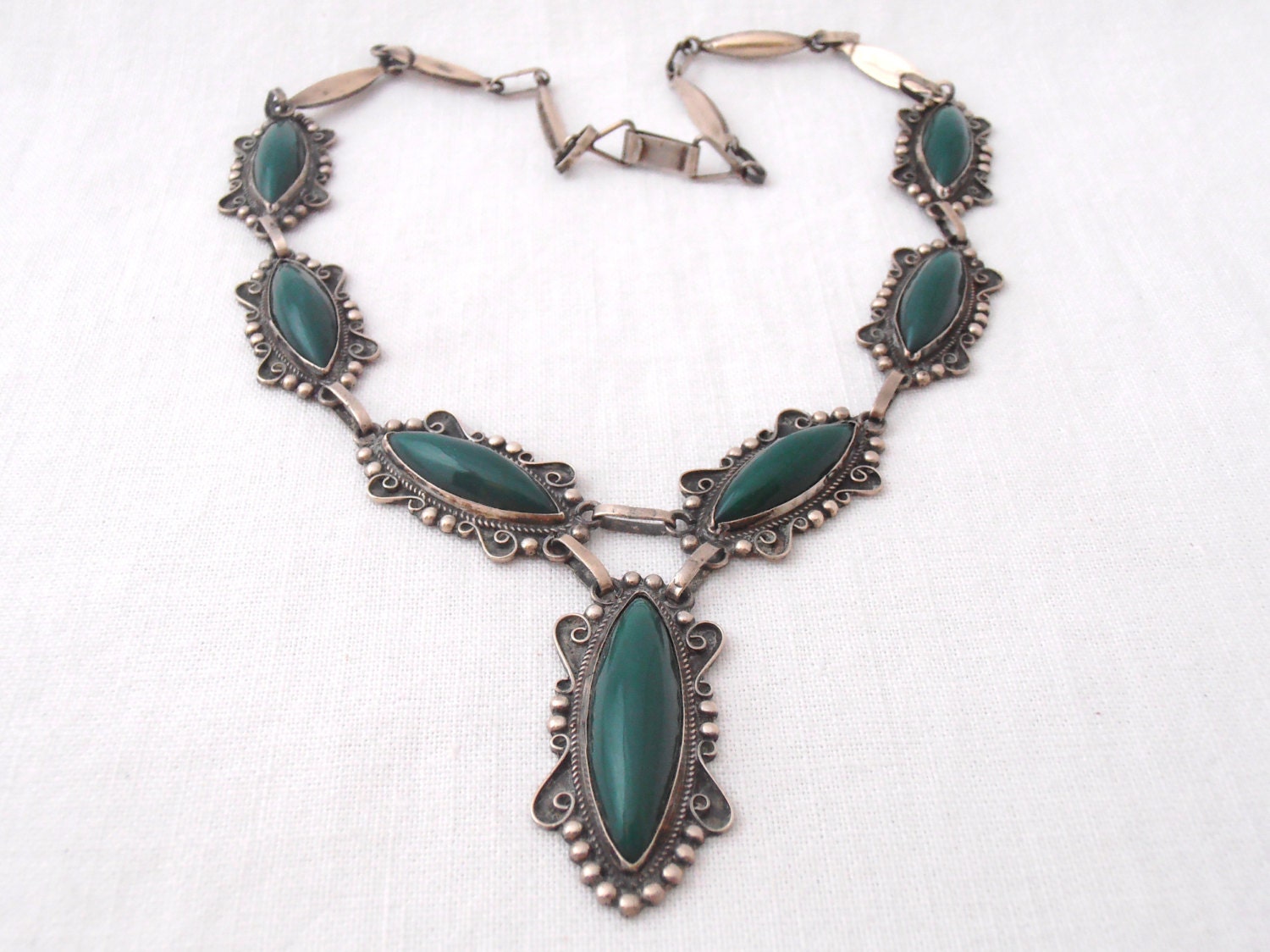 Sterling Silver and Emerald Green Stone Southwest Necklace